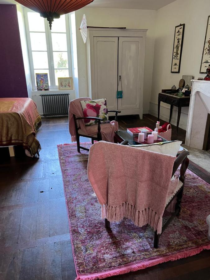Bed and Breakfast Le Loriot Champagne-et-Fontaine Esterno foto